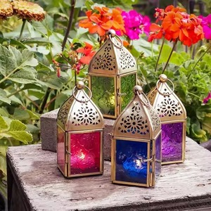 Farol de Ramadán de Metal Premium con Paneles de Vidrio Decorativos, Perfecto para Reuniones Familiares al Aire Libre Durante las Celebraciones del Ramadán - Product Image 5