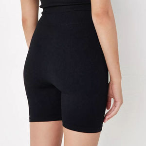 ชุดโยคะสปอร์ตบราแบบเรียบหรู คุณภาพพรีเมียม พร้อมฟองน้ำเสริมทรง สำหรับผู้หญิง ชุดออกกำลังกายและชุดแอคทีฟแวร์ - Product Image 3