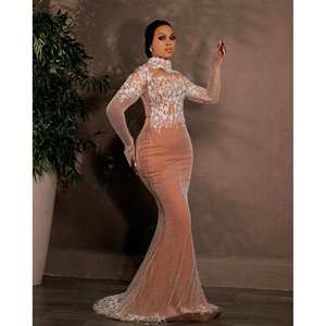 Vestido de Noche Sirena de Encaje Floral 3D Color Marfil (Tallas Grandes, Largo hasta el Suelo, con Brillo, de Lujo) - Product Image 3