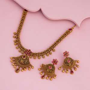 Antique <b>Necklace</b> 188912 Elegant and Timeless Piece for Wedding Occasions - Product Image 2