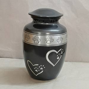 โกศสำหรับใส่เถ้ากระดูกของสัตว์เลี้ยงสำหรับบ้านงานศพเป็นสิ่งที่แกะสลักอย่างสวยงาม - Product Image 2