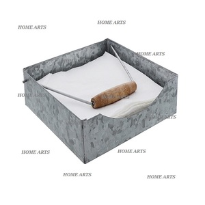 Porte-serviettes galvanisé de qualité supérieure avec poignées en bois, couleur grise, forme carrée, en vente - Product Image 3