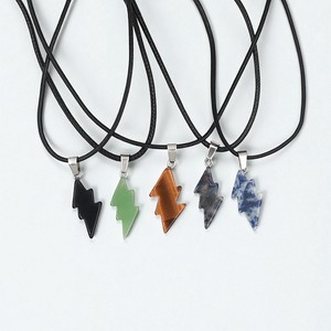 Colgante de Piedra Preciosa de Diamante con Forma de Rayo - Colgante de Latón Chapado en Oro Cristiano con Encanto Científico Único - Product Image 3