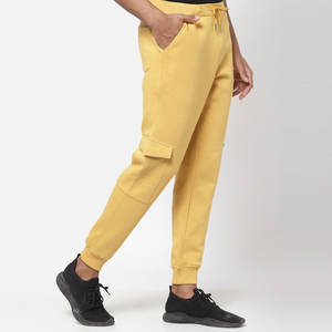 Jogging cargo utilitaire jaunes pour hommes |   Pantalon de survêtement fuselé en molleton de coton épais 330 GSM |   Survêtement streetwear personnalisé en gros - Product Image 4
