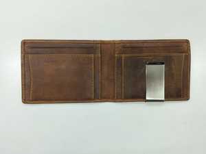 Carteras plegables de cuero con bloqueo RFID personalizables para hombres Opciones de color personalizadas para venta al por mayor - Product Image 4