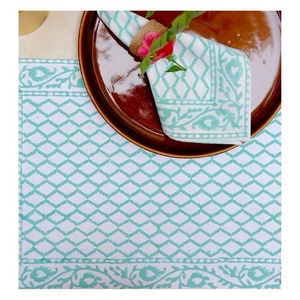 Tapis de table de cuisine personnalisé sur mesure en lin imperméable et durable avec sous-verres à café, impression blanche - Product Image 1