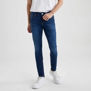 Pantalones vaqueros de corte recto para hombre OEM con logotipo personalizado, ropa de calle de verano 2025, ropa personalizada con pantalones de mezclilla de algodón - Product Image 2