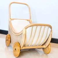 Poussette de jeu en rotin écologique faite à la main jouets de siège de voiture Montessori inspiré poupée landau pour les tout-petits grande idée cadeau