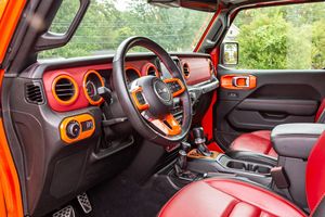 Jeep Wrangler Unlimited Rubicon 392 2023, 20.º Aniversario, 4x4, Gasolina, Bajo Kilometraje - Product Image 4