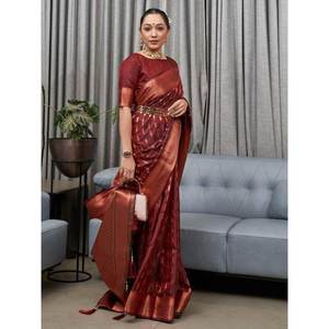Elegante Sari Marrón Jacquard de Seda Suave para Festividades con Blusa, Vestidos Elegantes para Ocasiones Especiales - Product Image 2