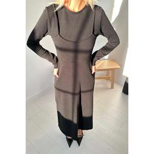 Vestido Acrílico Negro Corto con Silueta Ajustada al Cuerpo, Venta al Por Mayor - Product Image 1