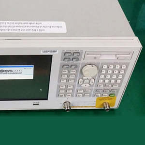 Analizador de Redes Agilent E5062A y Analizador de Espectro E5061B Usados - Product Image 3