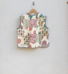 Chaqueta de Algodón con Mangas Cortadas para Fiestas, Chaqueta Boho con Parches, Moda Femenina, Chaqueta Corta Acolchada con Parches, Regalos para Ella - Product Image 6