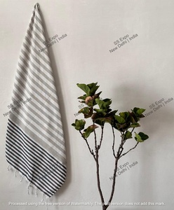 Serviette de plage en coton turc écologique imprimée personnalisée couverture extérieure pliable et imperméable avec prix de gros - Product Image 3