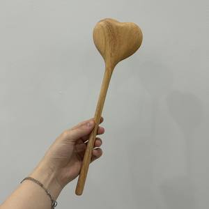 ราคาโรงงานเป็นมิตรกับสิ่งแวดล้อมสร้างสรรค์รูปหัวใจช้อนไม้ไผ่ชุดอุปกรณ์ทําอาหาร - Product Image 3