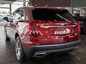 Cadillac XT5 2024 d'occasion en excellent état - Product Image 2