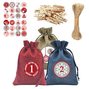 Compte à rebours <span class=keywords><strong>de</strong></span> luxe <span class=keywords><strong>calendrier</strong></span> noël toile <span class=keywords><strong>de</strong></span> jute suspendus cadeau bonbons sacs avec autocollants numéros pour noël <span class=keywords><strong>calendrier</strong></span> <span class=keywords><strong>de</strong></span> l'avent sac - Product Image 1