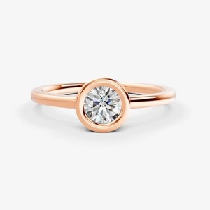 Anillo solitario redondo con bisel estructurado y diamante redondo cultivado en laboratorio de 0.98 quilates EF-VVS2 en oro macizo de 14K, joyería de moda. - Product Image 3