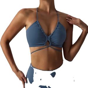 Conjuntos de Yoga de mujer con logotipo personalizado, chándal de entrenamiento deportivo, sujetador de 3 piezas y pantalones cortos, conjunto de Yoga de alta calidad - Product Image 1