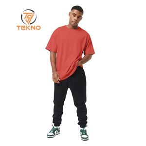 Camiseta de gran tamaño de algodón 100% de calidad superior para hombre, Camiseta ajustada con hombros caídos, cuello simulado, tejido de punto largo, estampado ligero personalizado - Product Image 1