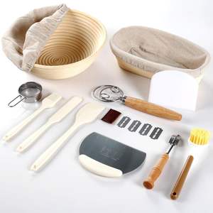Panier de levage ovale en rotin avec accessoires pour pétrir la pâte, essentiels naturels pour la cuisson au levain Viettimecraft - Product Image 1
