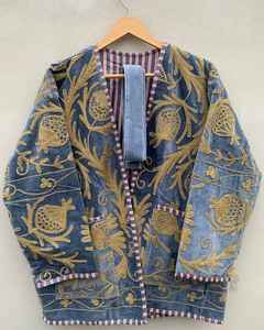 Veste d'hiver en velours brodée Suzani faite à la main, très tendance, pour femmes, veste courte Suzani, taille unique, veste courte - Product Image 2