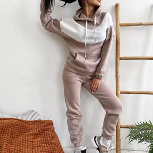 Conjunto de chándal de mujer de 2 piezas con pantalones largos y Jersey de Top corto con logotipo personalizado de tamaño personalizado OEM y ODM - Product Image 1