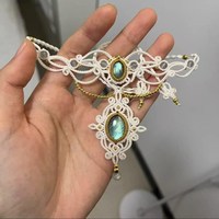 Collier Macramé Fait Main en Argent Sterling Plaqué Or Vintage avec Pendentif Labradorite Blanche et Sertissage à la Main Entièrement Monté