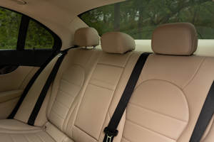 Nettoyage d'occasion 2018 merce-des-benzz classe C 300 intercooled turbo premium RWD - Product Image 5