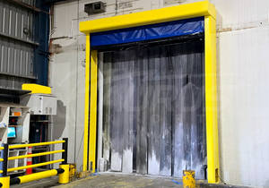 Puerta Rápida Enrollable de Alta Velocidad para Cámaras Frigoríficas STX-FR110 con Sistema de Calefacción Periférico de Doble Hoja, Aislamiento Térmico y Acero Inoxidable - Product Image 4