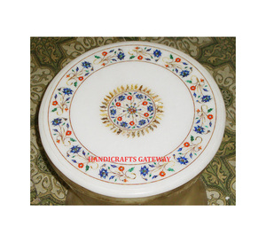 Nouvelle Collection de travaux d'incrustation florale Personnaliser la conception pour l'acheteur Œuvre d'art polie à la main Mélange de marbre blanc Incrustation Table basse - Product Image 1