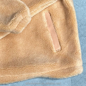 Jersey con capucha de manga larga para hombre con capucha diseñado para ser suave y cómodo para fitness y uso de viaje - Product Image 5