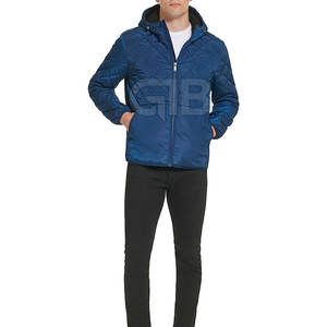 Fabrication en usine Nouvelle arrivée Veste matelassée pour hommes avec col à capuche personnalisé Manches longues Options de gros - Product Image 5