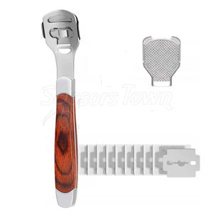 Rasoir à callosités OEM avec logo personnalisé Poignée légère et lame résistante à la rouille pour les soins quotidiens des pieds - Product Image 1