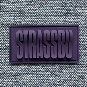 Produits à logo personnalisé Écusson de produit en PVC souple à la mode Écussons en caoutchouc PVC Étiquette en relief 3D Étiquettes en caoutchouc du vêtement pour vêtements - Product Image 2