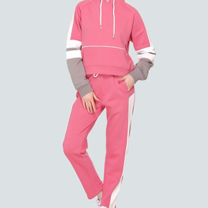 Ensemble de survêtement en molleton imprimé écologique pour femmes de haute qualité - Product Image 5