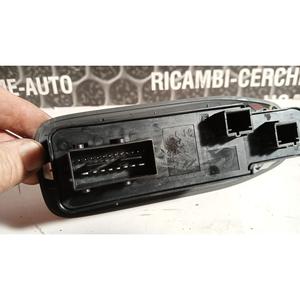 แผงปุ่มด้านหน้าซ้าย PEUGEOT 2008 ซีรีส์ (19>) รุ่น 96749624ZD - Product Image 5