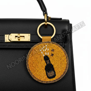 Llavero creativo con letras de cuentas para organizadores de eventos que buscan regalos redondos personalizados en grandes cantidades - Product Image 6