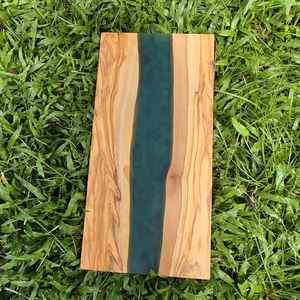 Tabla de Cortar de Madera de Resina de Superficie Sólida Hecha de Madera de Acacia y Madera de Mango que Ofrece Resistencia y Estilo Visual para la Cocina - Product Image 1