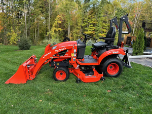 Tracteur compact Kubota BX2380 2022 pour le déneigement - Product Image 2