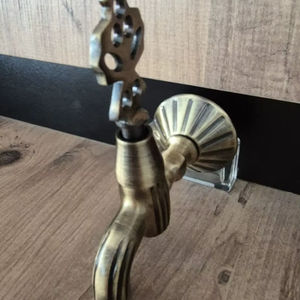 Robinet en laiton avec motifs ottomans Une combinaison d'élégance et de durabilité - Product Image 1