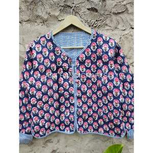 Veste réversible matelassée en coton indien faite à la main pour femmes manteau court d'hiver cadeau en gros pour elle - Product Image 4