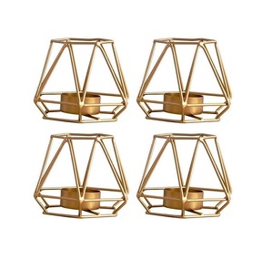 Bougie votive en cuivre faite à la main de style structure demi-lune pièce unique avec une très grande qualité et un matériau à très faible taux - Product Image 2