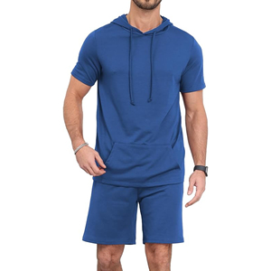 Conjunto de ropa deportiva para hombre con camiseta con capucha y pantalones cortos transpirables y cómodos para clima cálido Fitness y viajes - Product Image 3