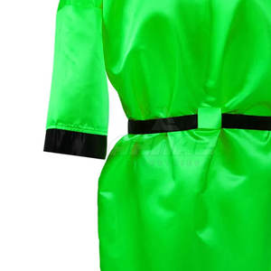 เสื้อคลุมมวยพร้อมฮู้ดและสีตัดกันสำหรับนักสู้มืออาชีพเสื้อคลุมชกมวยผ้าซาตินมีสีและขนาดที่กำหนดเอง - Product Image 6