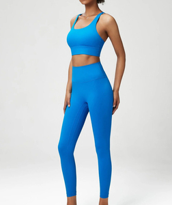 Nouvel arrivage Ensemble de yoga 2 pièces avec logo imprimé personnalisé pour femmes très vendu ensemble soutien-gorge et legging de sport avec dos croisé pour femmes - Product Image 2