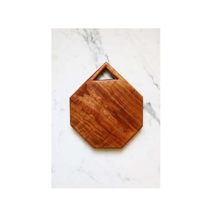 Planche à découper en bois de manguier de luxe Bois dur naturel avec une forme unique pour les ustensiles de cuisine allie élégance et fonctionnalité - Product Image 2