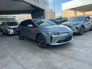 SUV électrique nouvelle énergie 2025 avec une autonomie de 601-700 km, un moteur de 200-250 kW, une batterie de 50-70 kWh et un couple de 100-200 Nm - Product Image 4