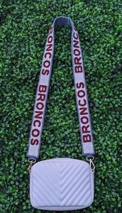 Bolso de mano personalizable para mujer con bonito diseño de guitarra estilo INS correa de cuentas de semillas desmontable Cadena de plástico acrílico de lujo - Product Image 2