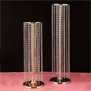 Soporte largo de metal pulido brillante y chapado en oro de color plateado con cristales transparentes Soporte decorativo Harlow de boda de diseñador de lujo - Product Image 1